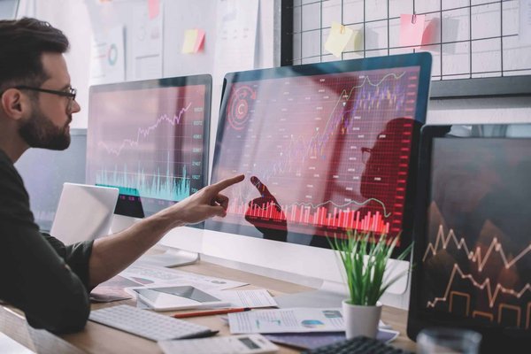 Est-il nécessaire d'avoir une expérience en codage pour suivre une formation Microsoft Power BI ?