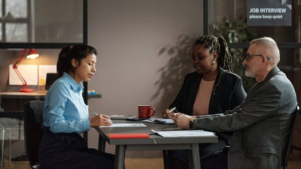 Spécialiste du recrutement : une bonne manière de renforcer votre capital humain !